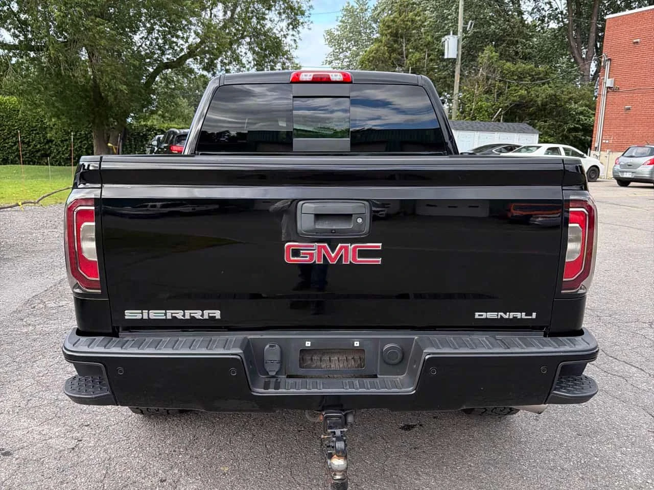 Gmc Sierra * Denali * CARFAX * ОПЦИЯ ЗА ФИНАНСИРАНЕ , снимка 4 - Автомобили и джипове - 55508732