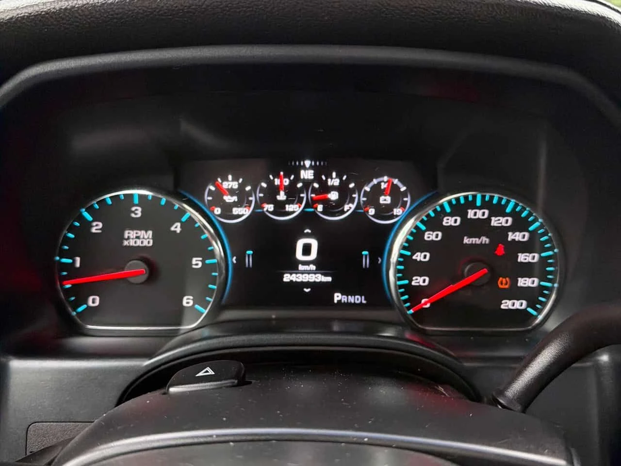 Gmc Sierra * Denali * CARFAX * ОПЦИЯ ЗА ФИНАНСИРАНЕ , снимка 8 - Автомобили и джипове - 55508732