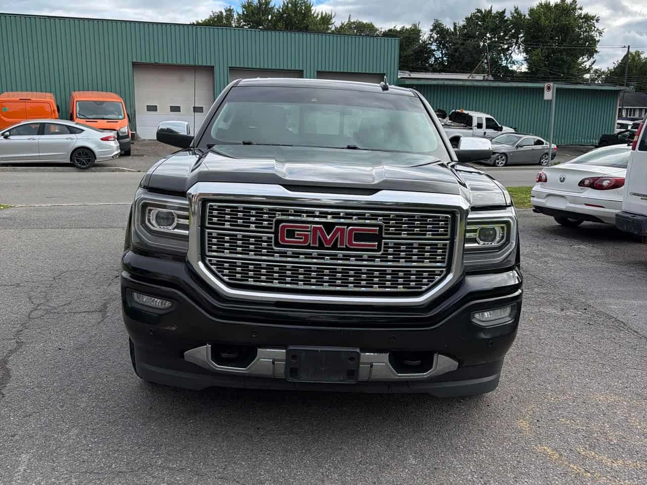 Gmc Sierra * Denali * CARFAX * ОПЦИЯ ЗА ФИНАНСИРАНЕ , снимка 6 - Автомобили и джипове - 55508732