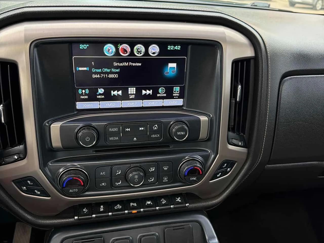 Gmc Sierra * Denali * CARFAX * ОПЦИЯ ЗА ФИНАНСИРАНЕ , снимка 9 - Автомобили и джипове - 55508732