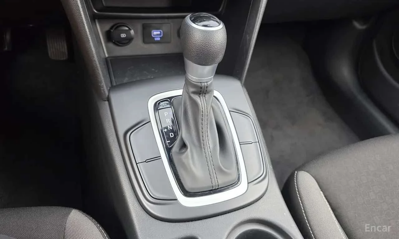 Hyundai Kona * Smart Special * CARFAX * ЦЕНА ДО БГ, снимка 9 - Автомобили и джипове - 55531607