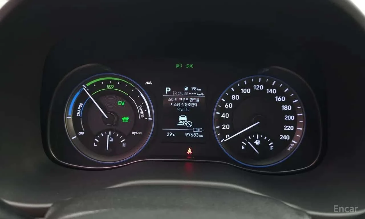Hyundai Kona * Smart Special * CARFAX * ЦЕНА ДО БГ, снимка 8 - Автомобили и джипове - 55531607