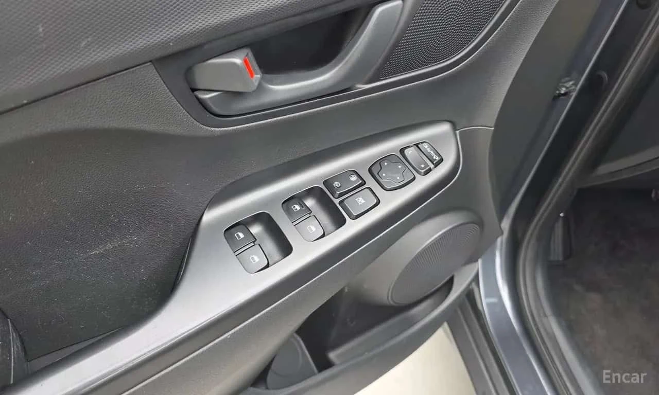 Hyundai Kona * Smart Special * CARFAX * ЦЕНА ДО БГ, снимка 17 - Автомобили и джипове - 55531607