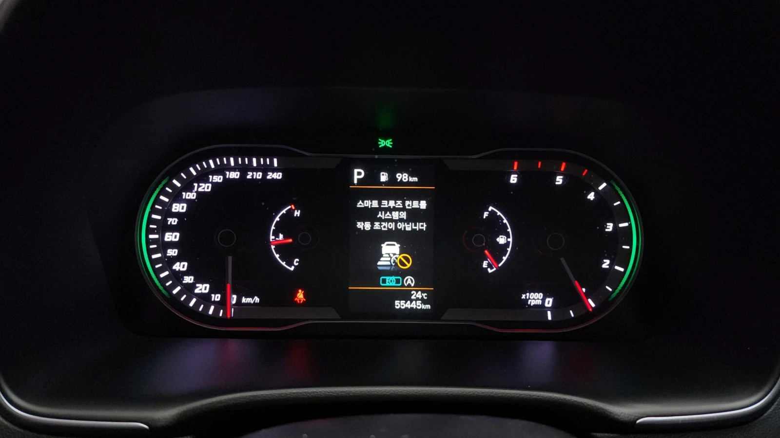 Hyundai Tucson 2.0 Premium* BLIND SPOT* КРАЙНА ЦЕНА, снимка 8 - Автомобили и джипове - 55594530