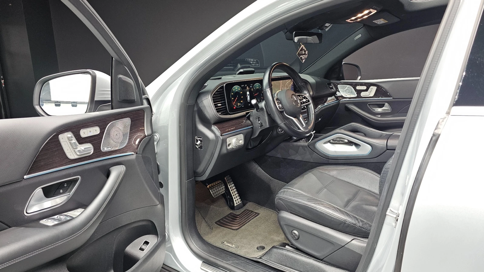 Mercedes-Benz GLE 400 W167 3.0 4MATIC, снимка 8 - Автомобили и джипове - 56003576