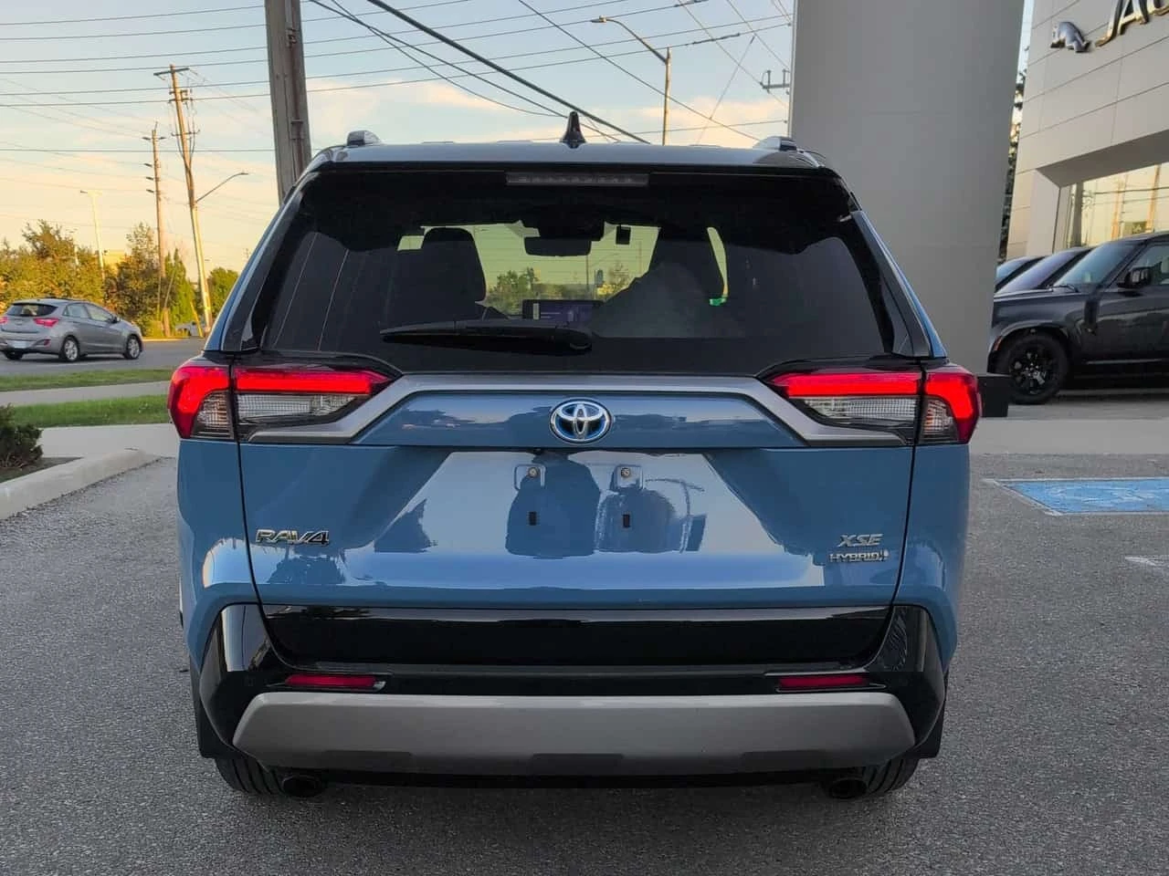 Toyota Rav4 Hybrid XSE | CARFAX | ВТОРИ ГУМИ И ДЖАНТИ, снимка 5 - Автомобили и джипове - 56191931