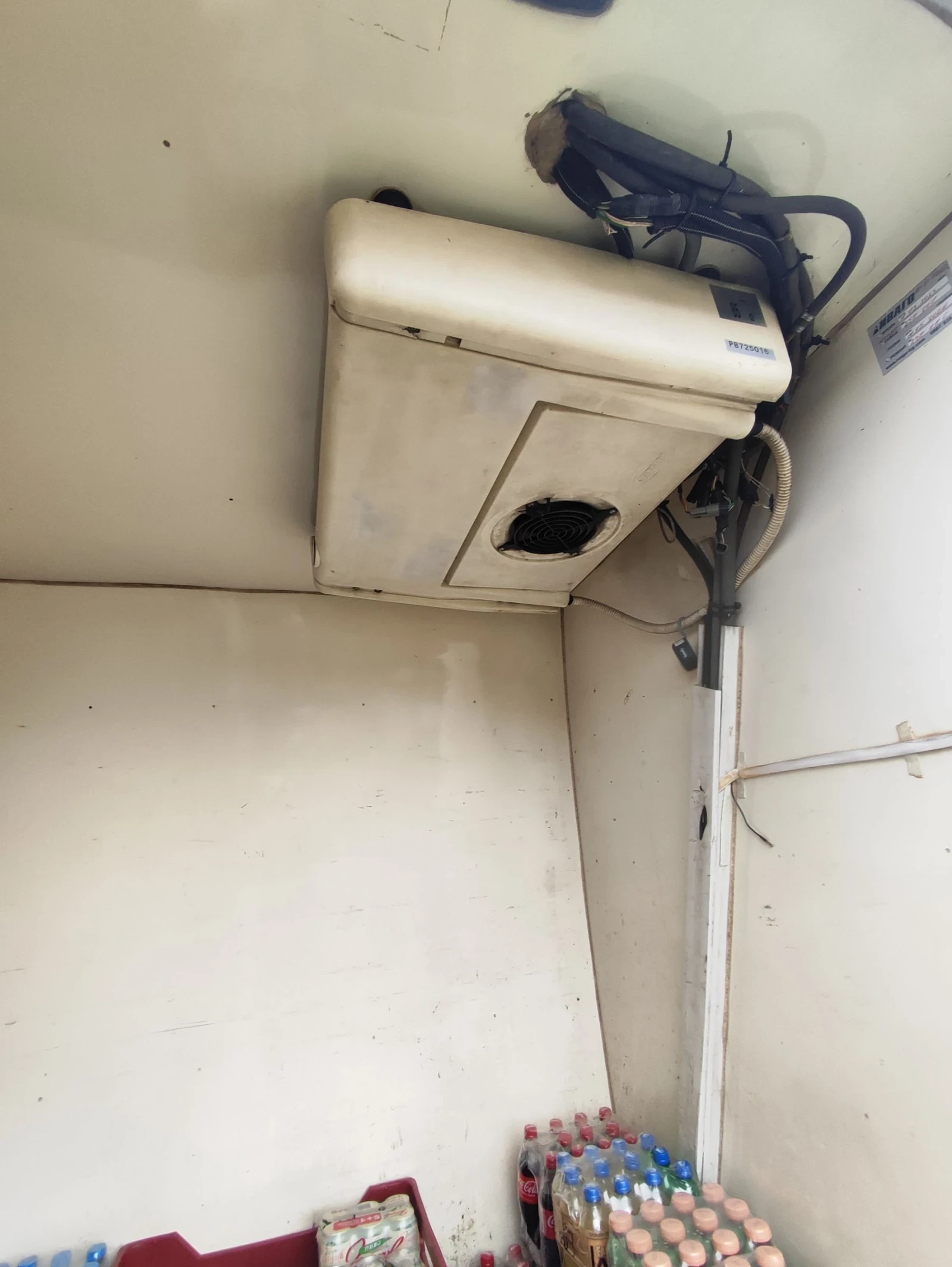 VW Crafter 2.5/109к, снимка 4 - Бусове и автобуси - 53752684