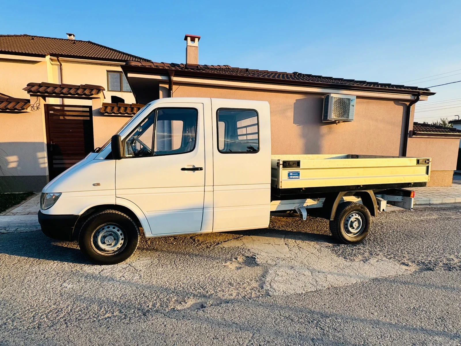 Mercedes-Benz Sprinter 311 2.2, снимка 4 - Бусове и автобуси - 55971851
