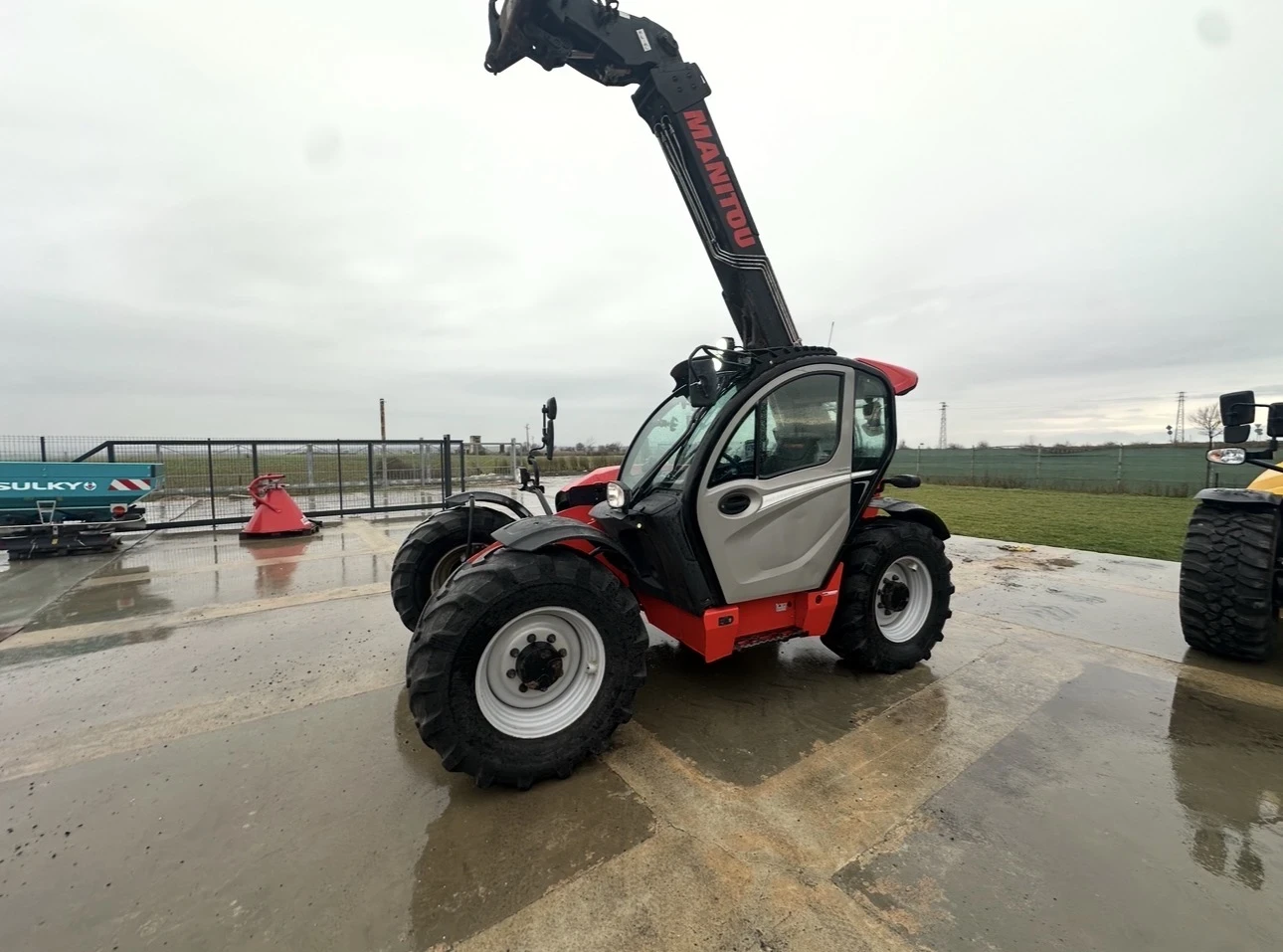 Телескопичен товарач Manitou 733-115 - изображение 3