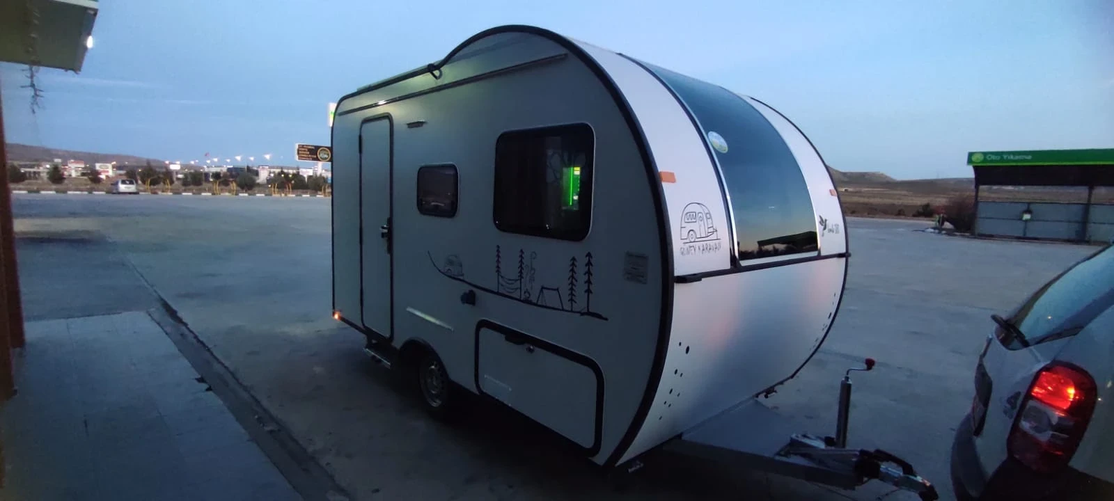 Каравана Други Каравана Бомбе 380 нова с гаранция внос - изображение 4