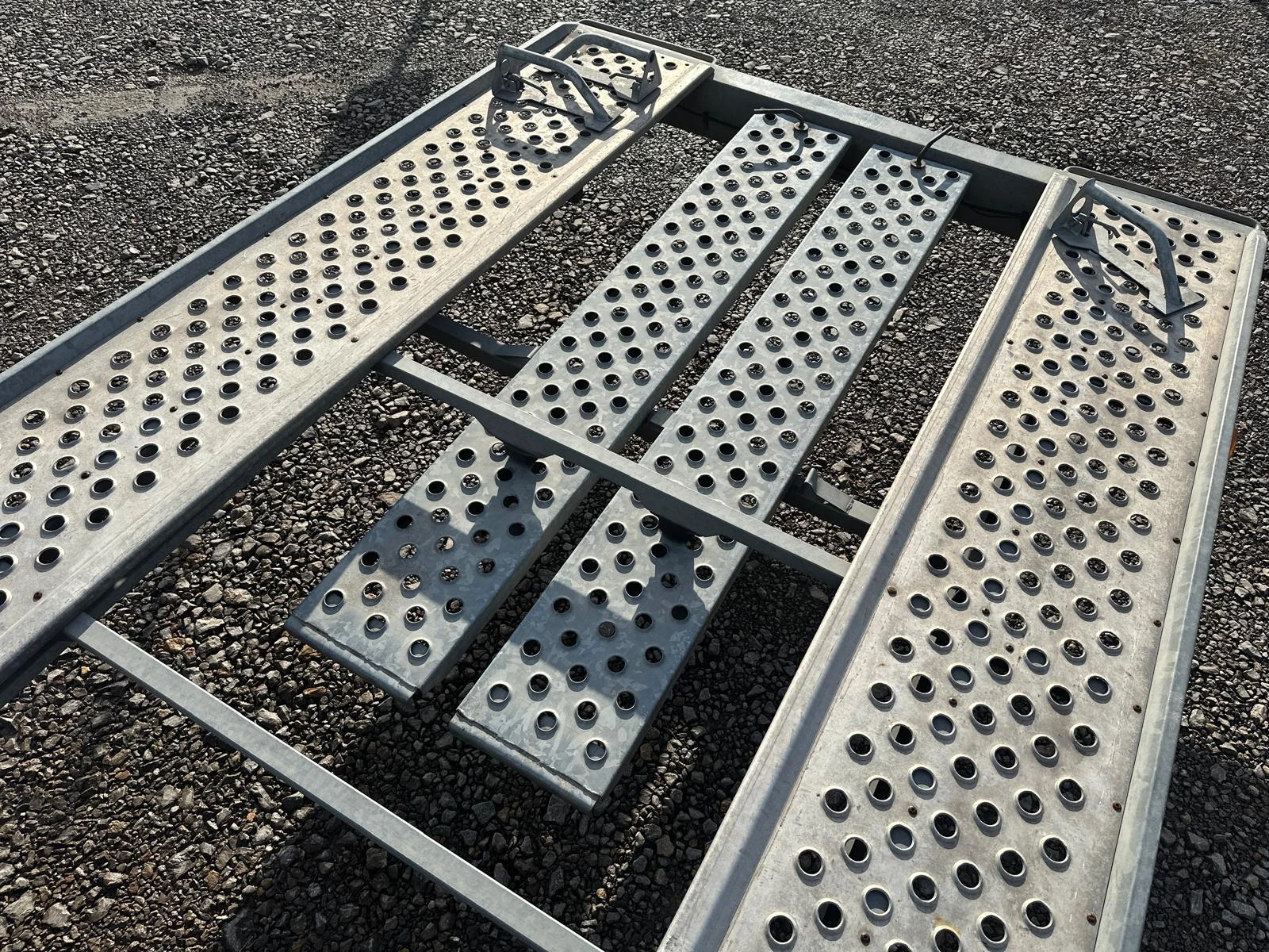   Sirius   2  | Mobile.bg   9