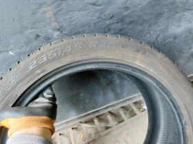 Гуми Зимни 235/45R18, снимка 7