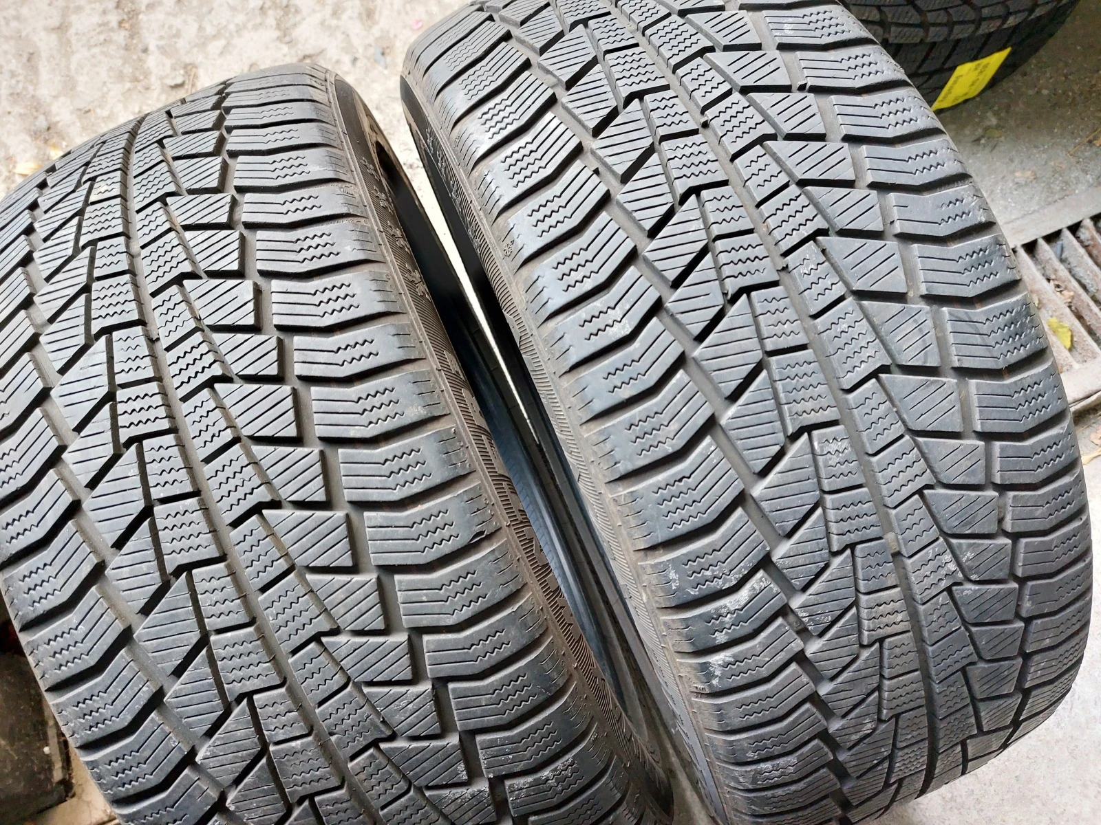 ���� 235/45R18 | Mobile.bg � ����������� 2