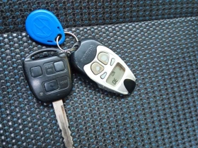 Toyota Avensis 2.2, снимка 12