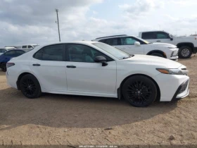 Toyota Camry SE* NIGHTSHADE EDITION* DISTRONIC* ПОДГРЕВИ*  - 16000 € / 31293.28 лв. - 68738518 12