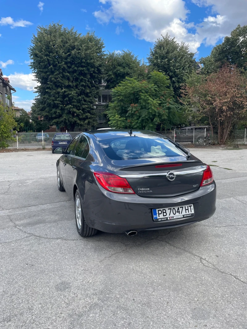 Opel Insignia 2.0 CDTI, снимка 5 - Автомобили и джипове - 47337555