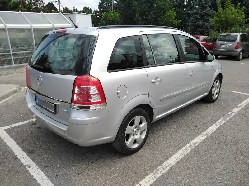 Opel Zafira, снимка 8 - Автомобили и джипове - 47593755