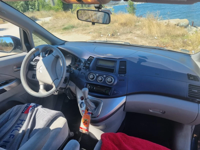 Mitsubishi Grandis, снимка 11 - Автомобили и джипове - 52406696