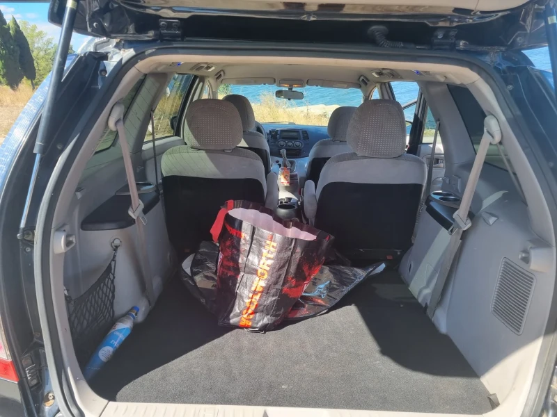 Mitsubishi Grandis, снимка 5 - Автомобили и джипове - 52406696