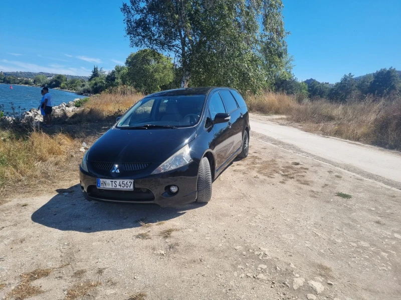 Mitsubishi Grandis, снимка 8 - Автомобили и джипове - 52406696