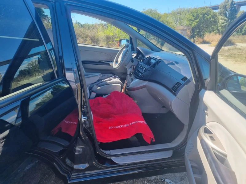 Mitsubishi Grandis, снимка 7 - Автомобили и джипове - 52406696