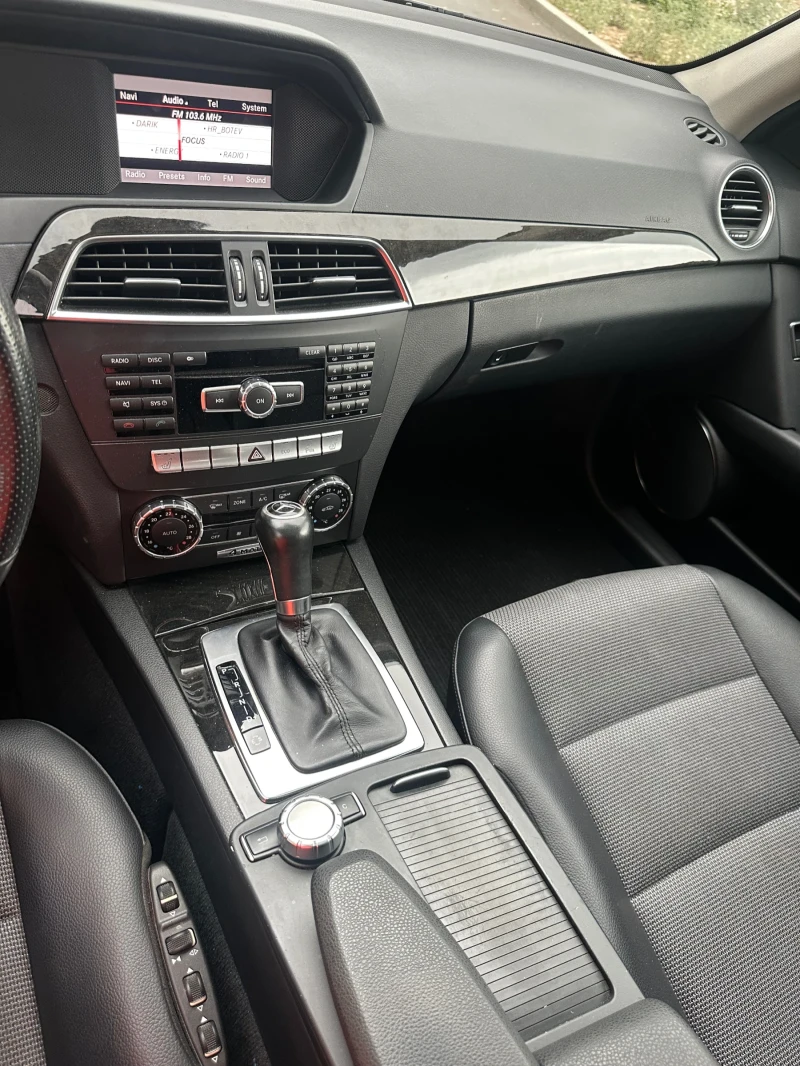 Mercedes-Benz C 250 CDI 4matic Швейцария, снимка 8 - Автомобили и джипове - 52149763