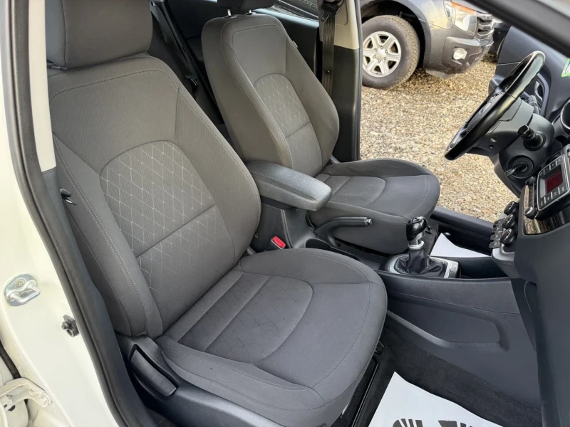Kia Rio 1.4 crdi , снимка 15 - Автомобили и джипове - 52484267
