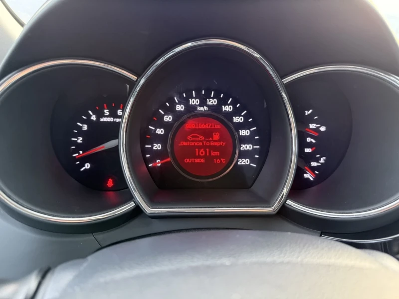 Kia Rio 1.4 crdi , снимка 14 - Автомобили и джипове - 52484267