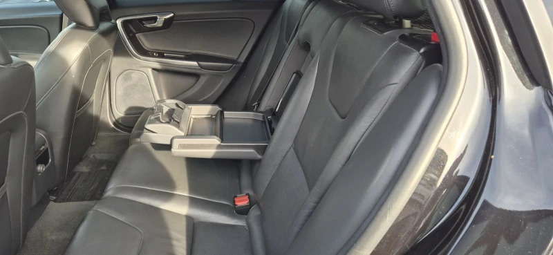 Volvo V60 Cross Country 2.4-190кс.4Х4.NAVY, снимка 10 - Автомобили и джипове - 52841248