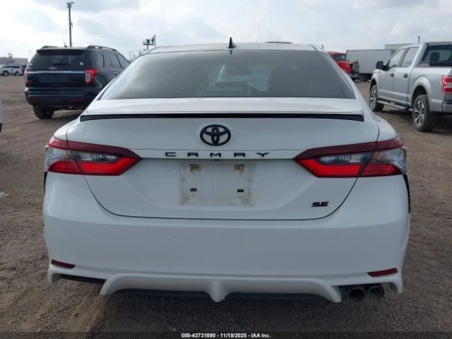 Toyota Camry SE* NIGHTSHADE EDITION* DISTRONIC* ПОДГРЕВИ* , снимка 15 - Автомобили и джипове - 53100691