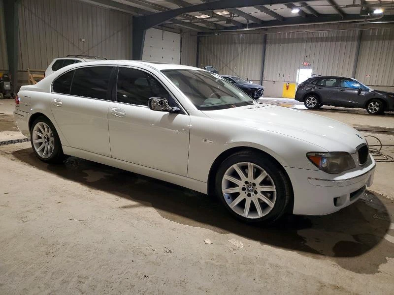 BMW 750 4.8L 8 Rear-wheel drive, снимка 6 - Автомобили и джипове - 53224596