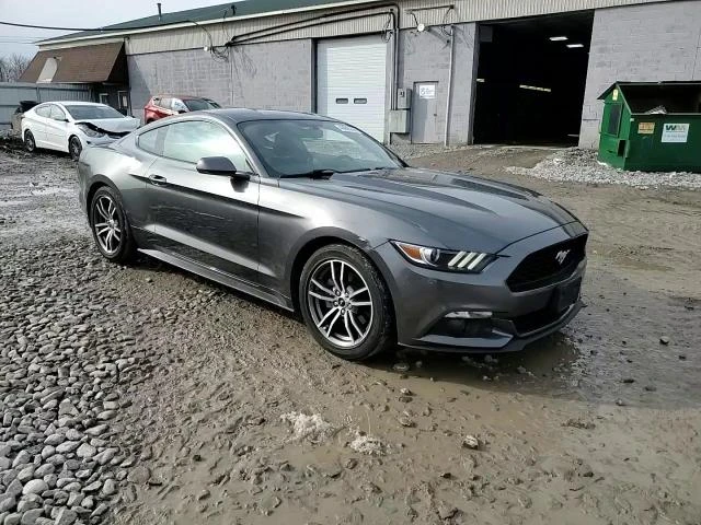 Ford Mustang 2.3l, снимка 13 - Автомобили и джипове - 54002352