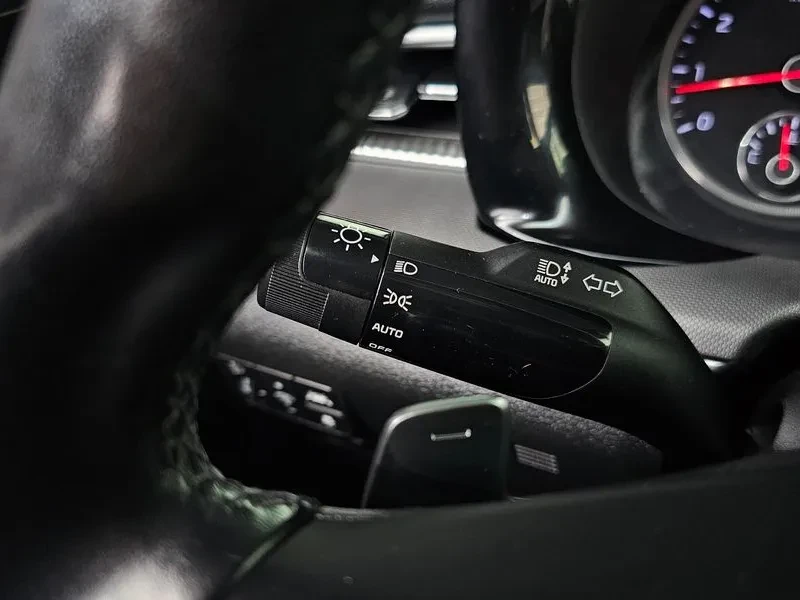 Kia K5 2.0, снимка 15 - Автомобили и джипове - 54263609