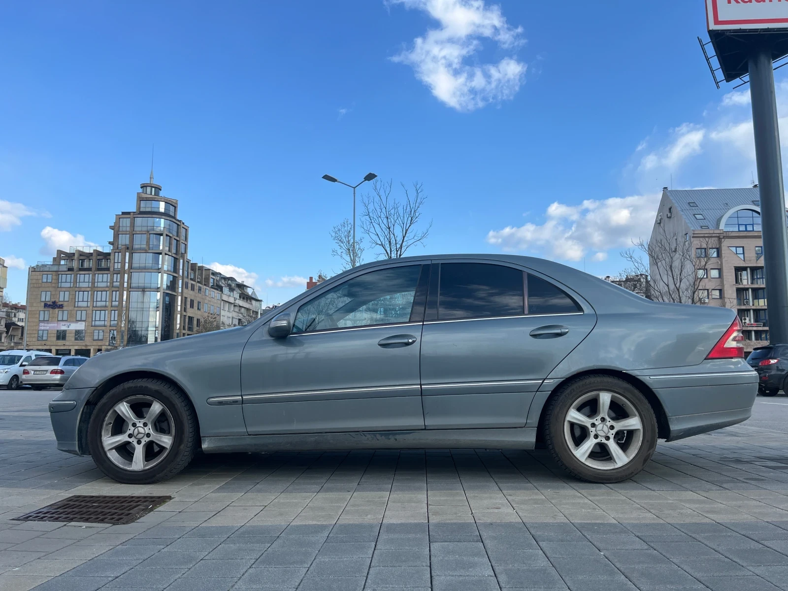 Mercedes-Benz C 220  - изображение 8