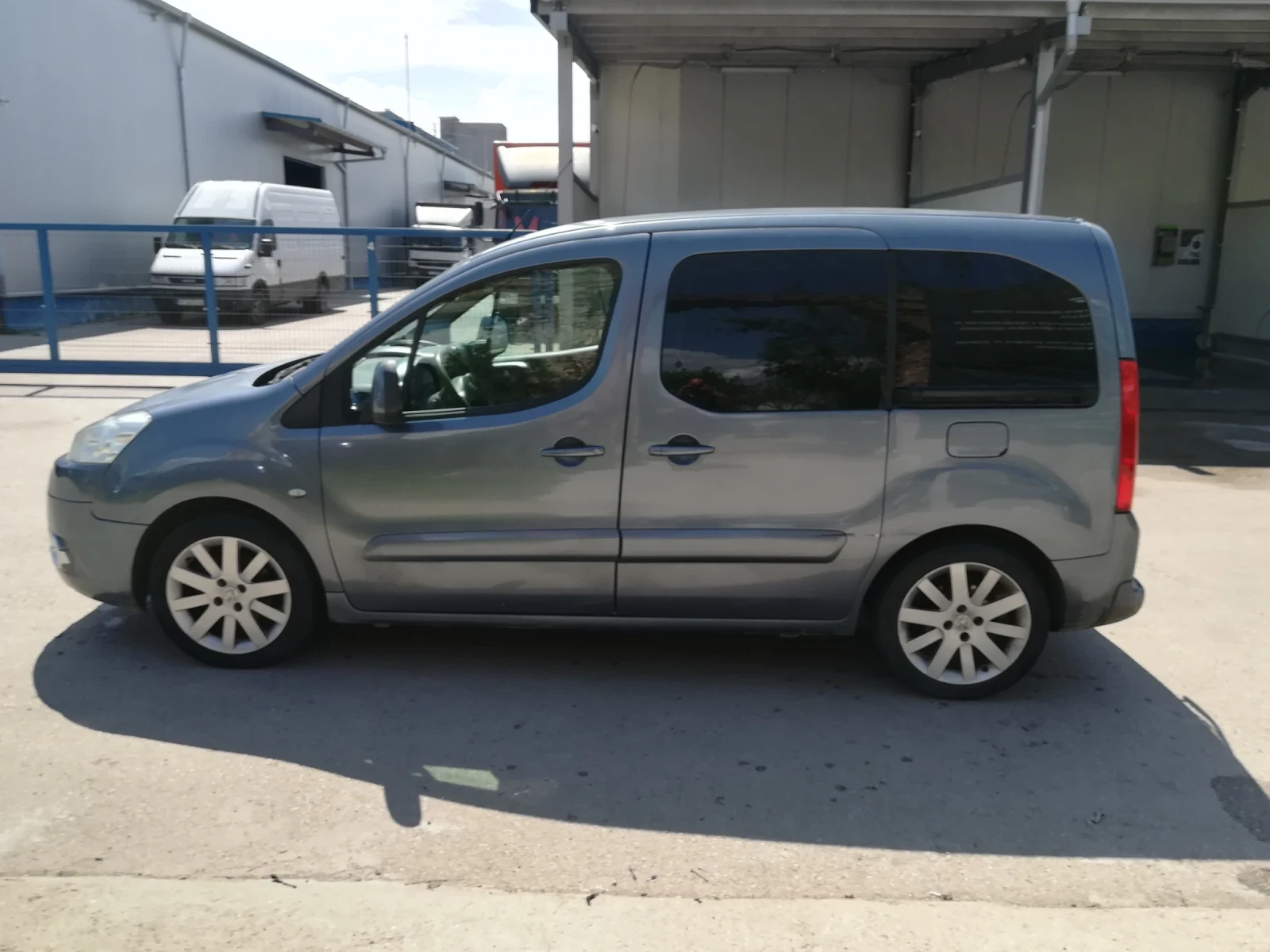 Peugeot Partner Tepee 1.6, газова уредба BRC - изображение 3