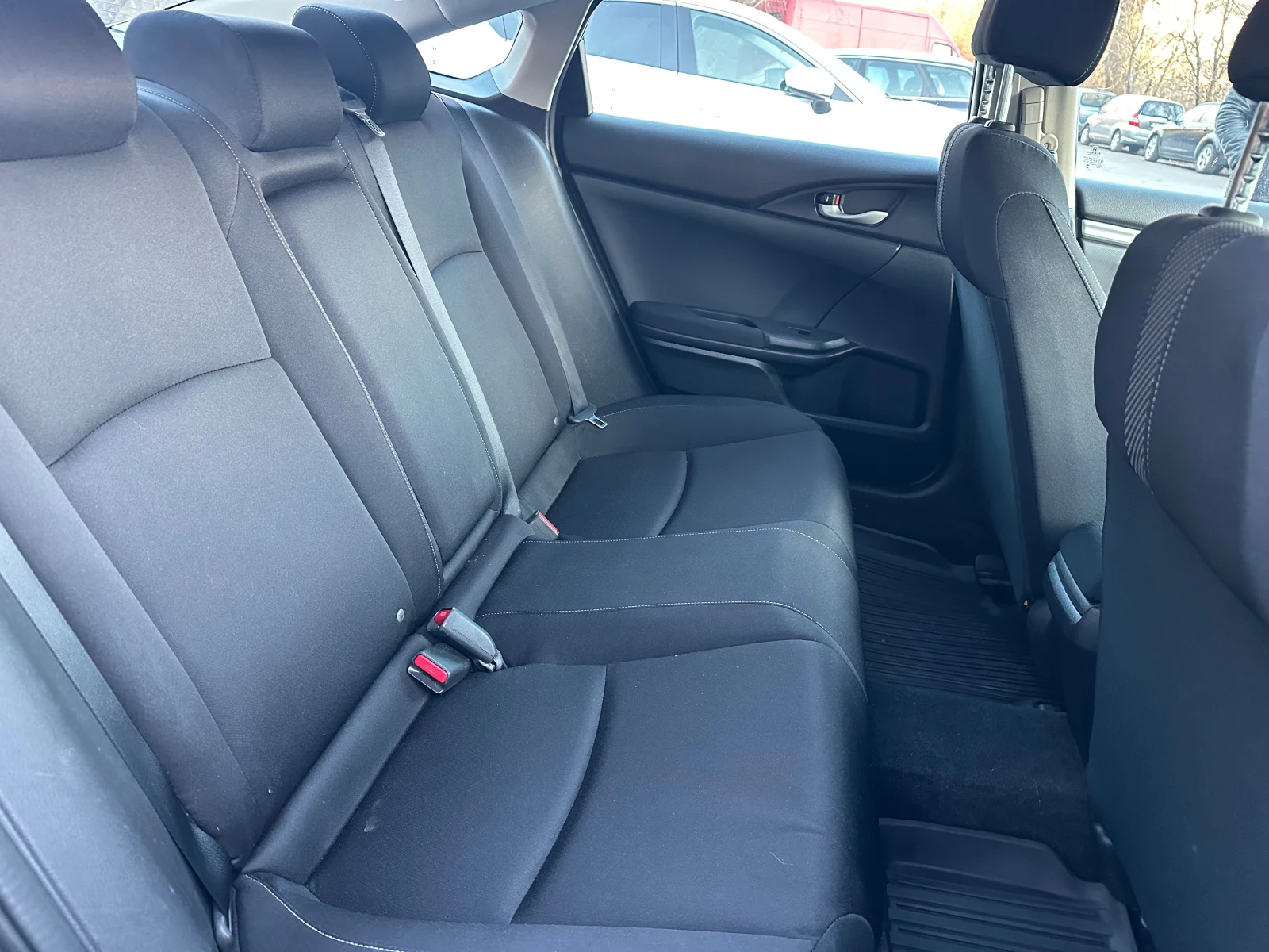 Honda Civic 2.0 LX (CarPlay) - изображение 10
