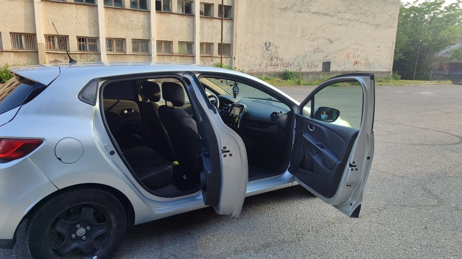 Renault Clio Business - изображение 7