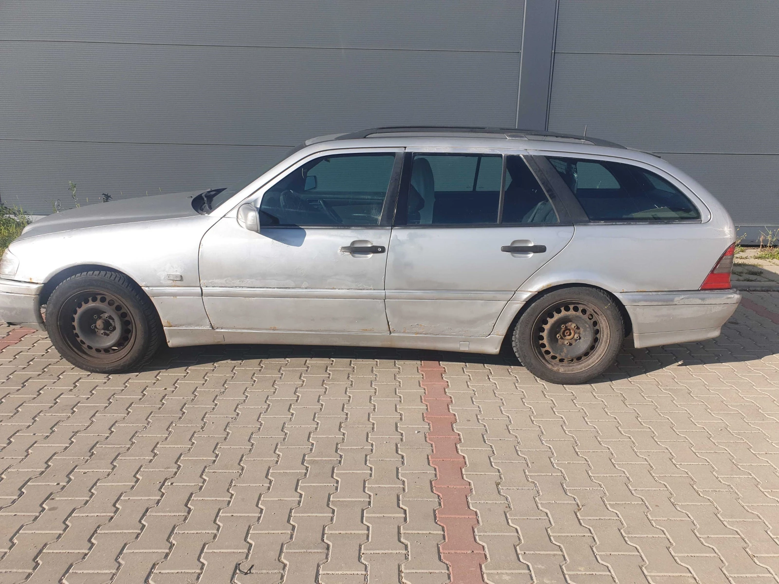 Mercedes-Benz C 220  - изображение 5