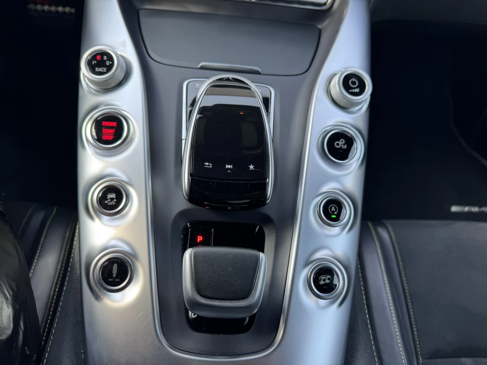 Mercedes-Benz AMG GT C COUPE, снимка 16 - Автомобили и джипове - 53874862