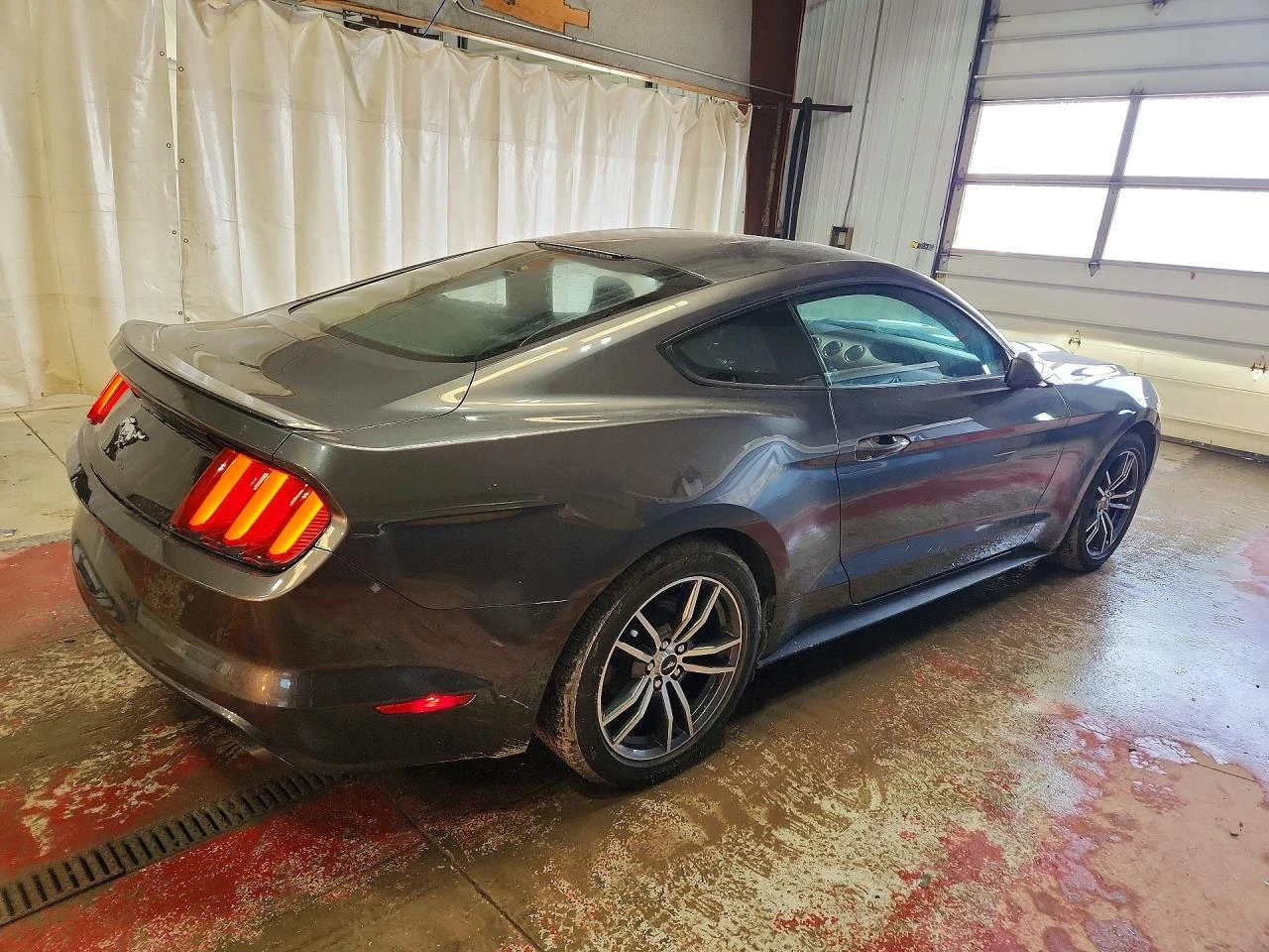 Ford Mustang 2.3l, снимка 3 - Автомобили и джипове - 54002352