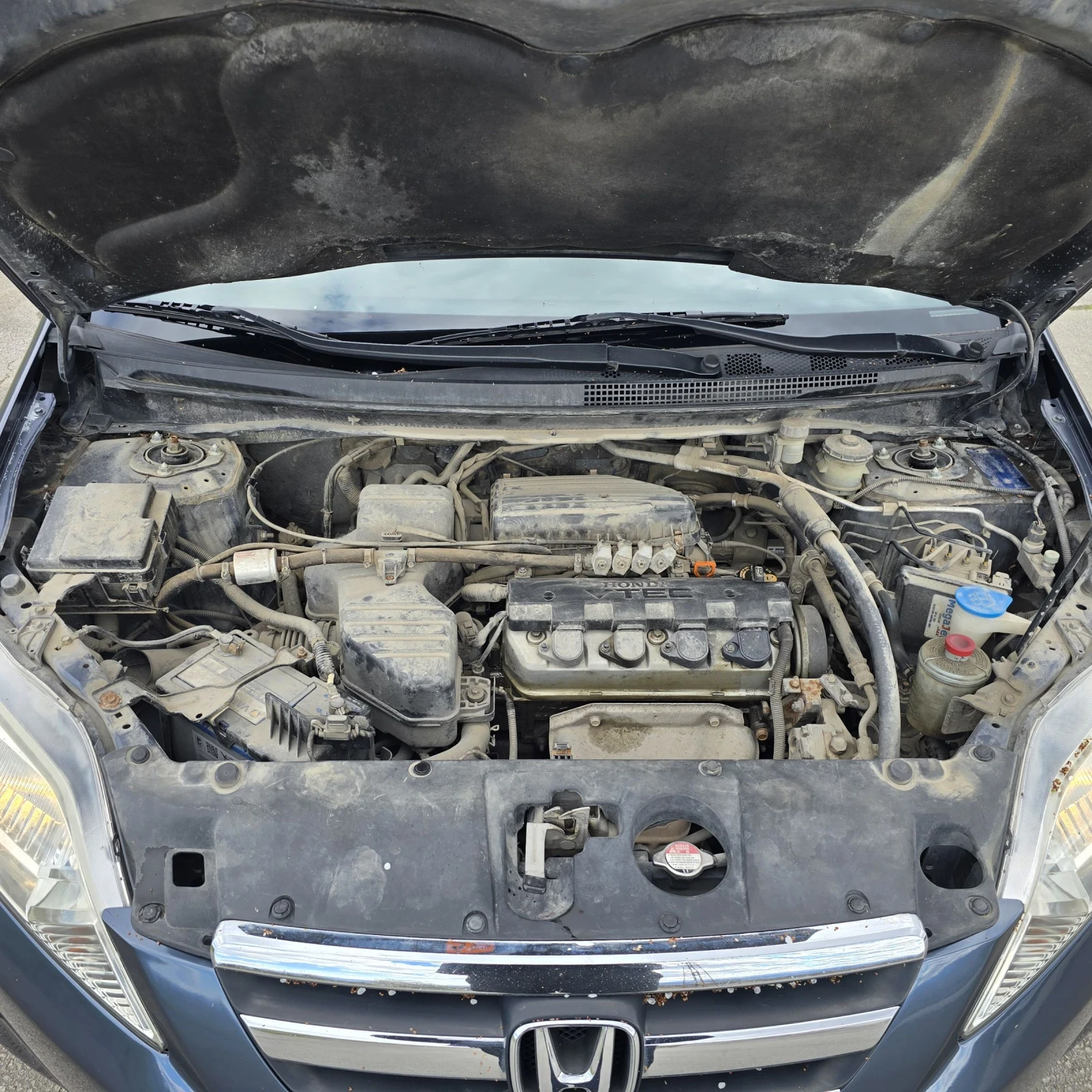 Honda Fr-v 1.7, снимка 7 - Автомобили и джипове - 54006634