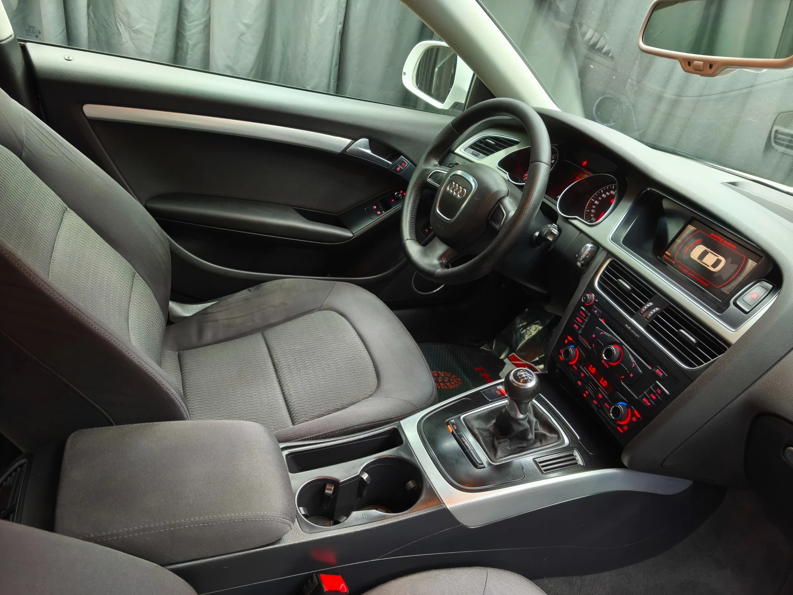 Audi A5 2.0T 180k.c 6c.k, снимка 16 - Автомобили и джипове - 54863311