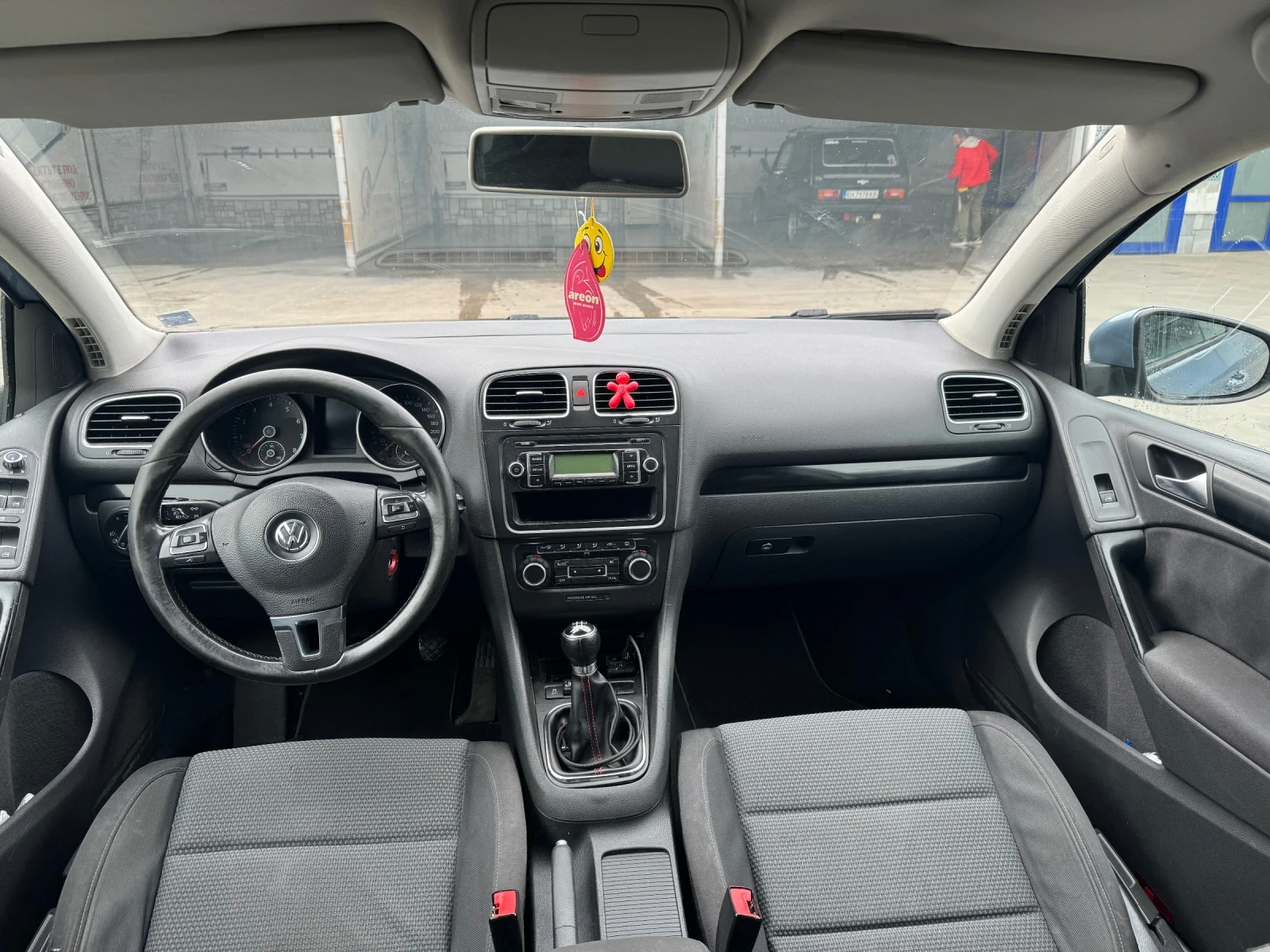 VW Golf 1.6 LPG, снимка 7 - Автомобили и джипове - 54906870