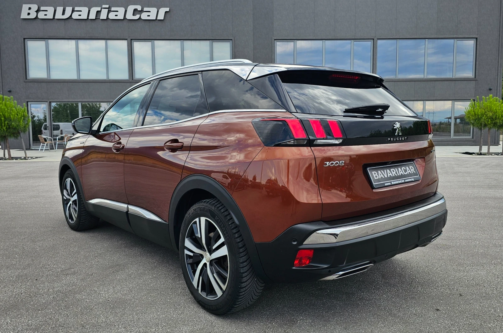 Peugeot 3008 GT-Line* Pano* Key Go* Masage* LED* Kam.360* Euro6, снимка 5 - Автомобили и джипове - 55061368