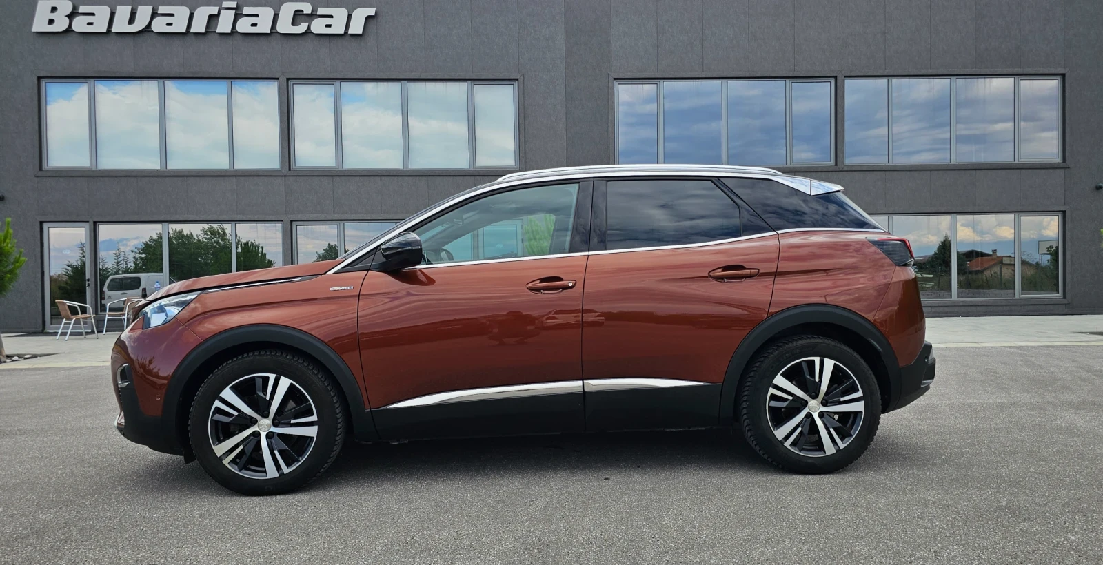 Peugeot 3008 GT-Line* Pano* Key Go* Masage* LED* Kam.360* Euro6, снимка 6 - Автомобили и джипове - 55061368