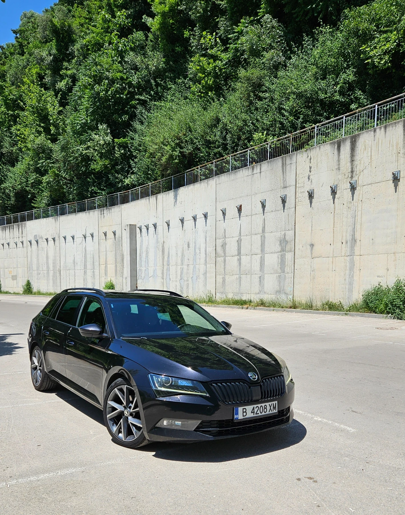 Skoda Superb SPORT LINE, снимка 2 - Автомобили и джипове - 55123842