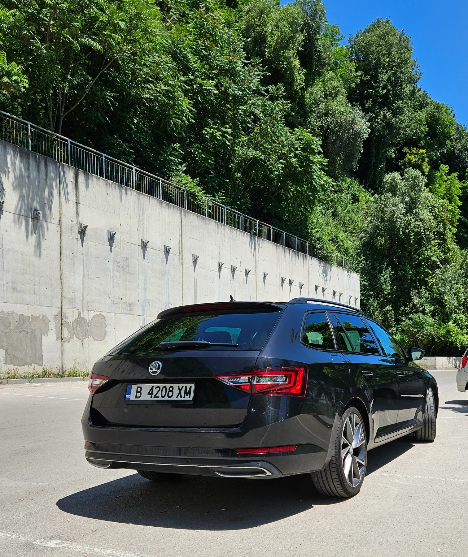 Skoda Superb SPORT LINE, снимка 5 - Автомобили и джипове - 55123842