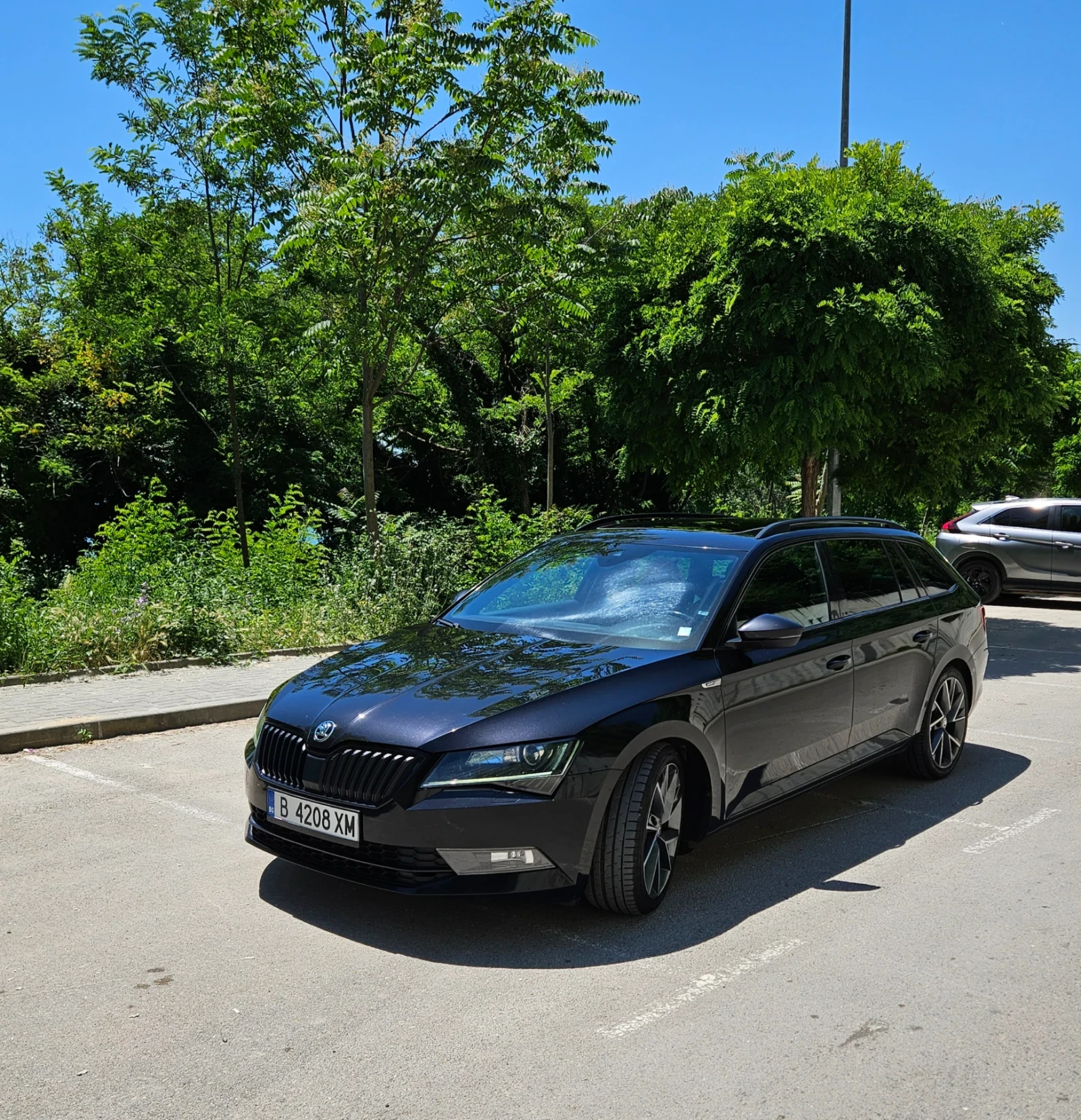 Skoda Superb SPORT LINE, снимка 3 - Автомобили и джипове - 55123842