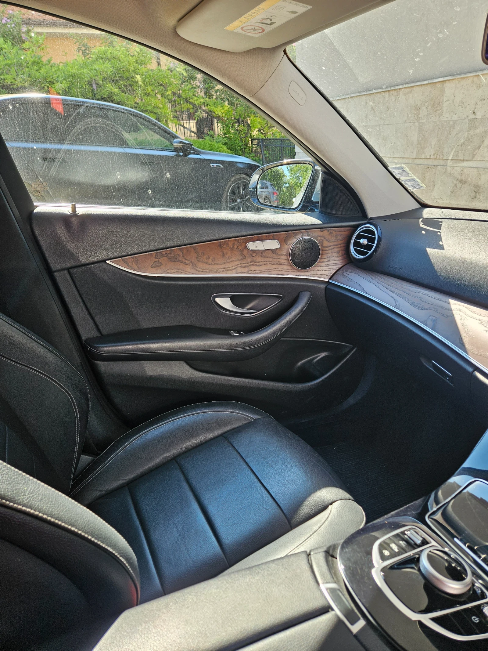 Mercedes-Benz 220, снимка 8 - Автомобили и джипове - 55291853
