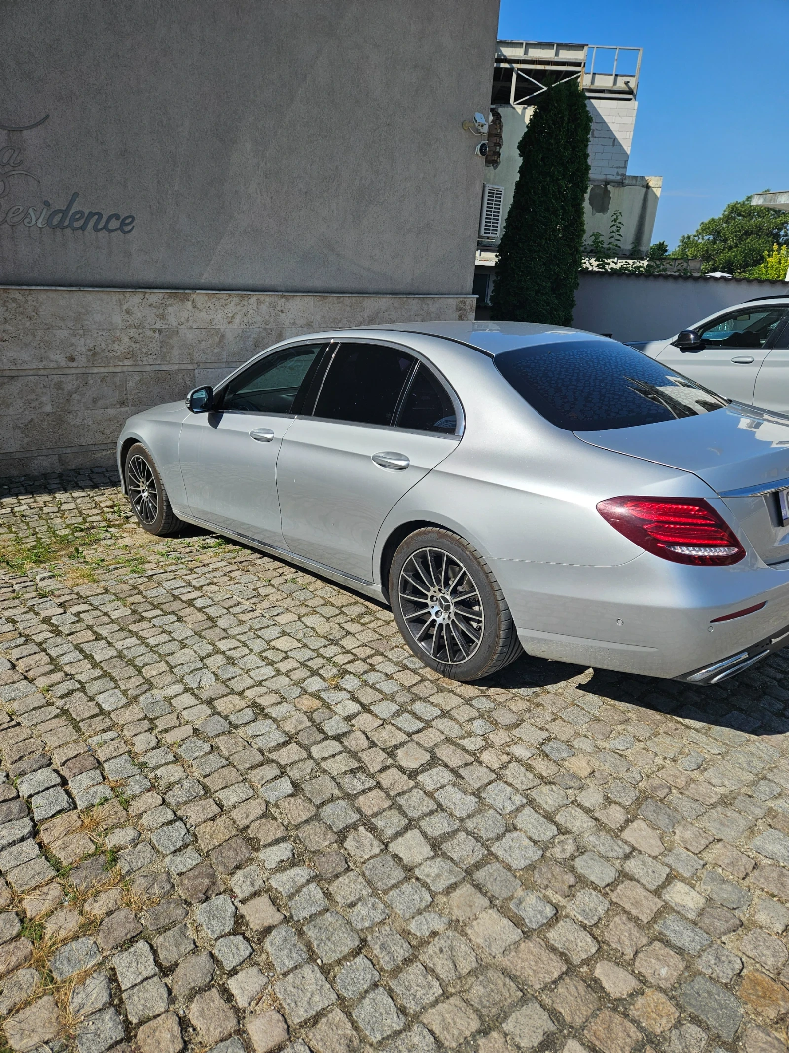 Mercedes-Benz 220, снимка 15 - Автомобили и джипове - 55291853